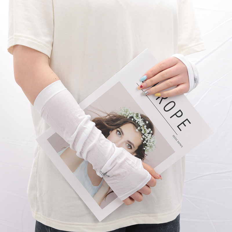 New Ice Silk Sleeve Sunscreen  - Women'S Fashion Gloves 评论和价格