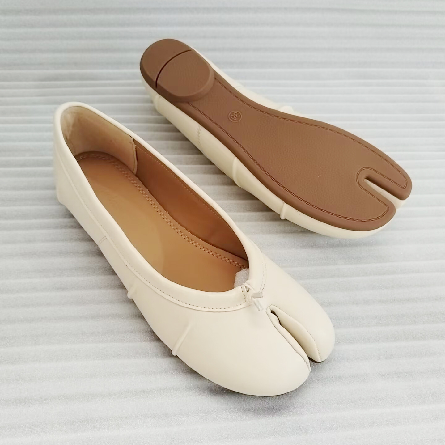 NEW Split Toe Flat Shoes Women - Women'S Fashion Walking Shoes 评论和价格