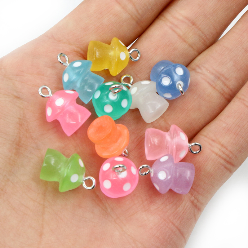 10PCS 15*11.5mm Mix Cartoon 3D - Women Fashion Drawing 评论和价格