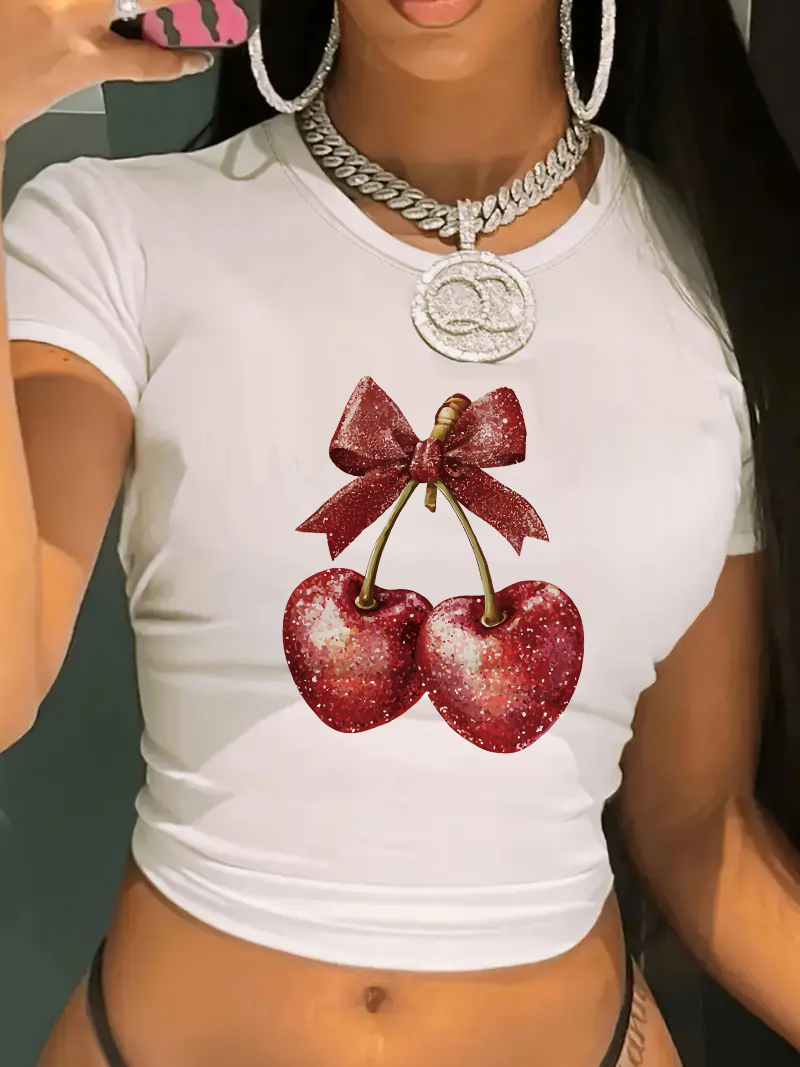 Retro 90s Chic Cropped Cherry  - Women'S Fashion From The 90S 评论和价格