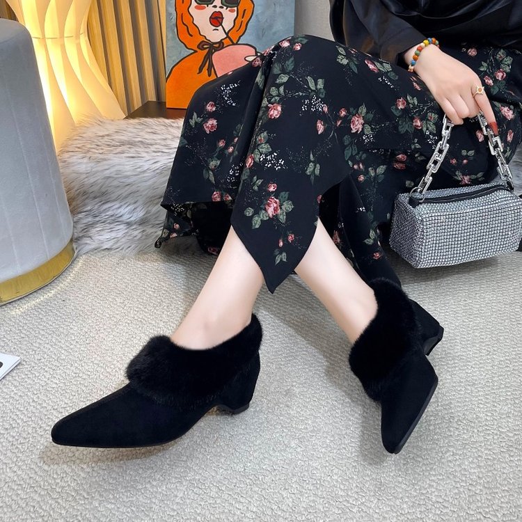 Platform Fleece-Lined Pointed  - Women'S Fashion Line 评论和价格